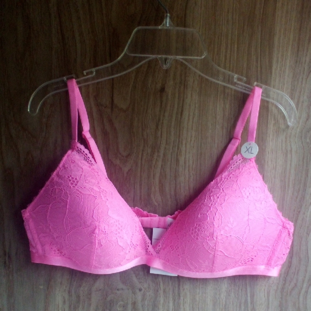 Vibrant Pink Lace Wirefree Bra
